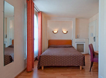 Hotel Saint Quentin Париж Екстер'єр фото