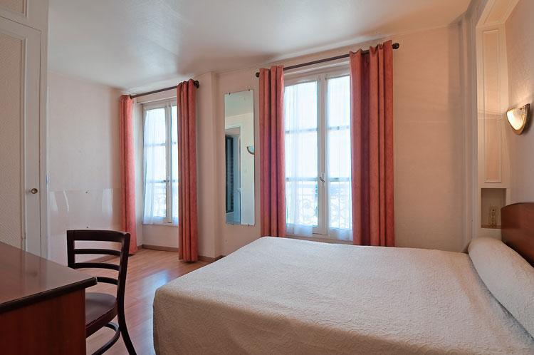 Hotel Saint Quentin Париж Екстер'єр фото